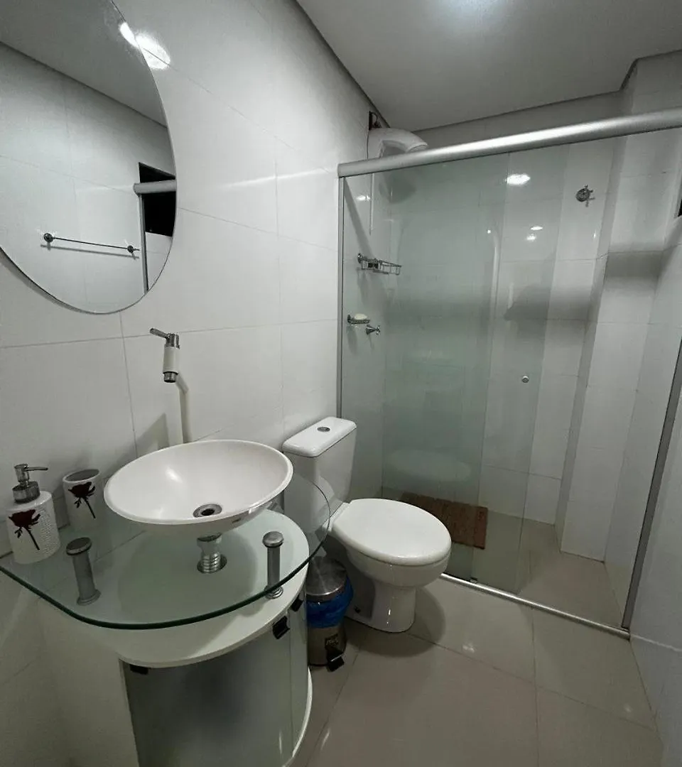 Apartamento 402, London Avenida 18 De Fevereiro Piratuba Brésil